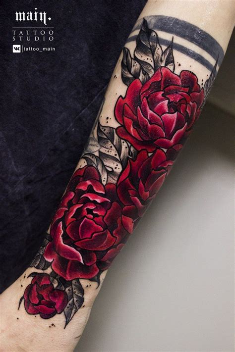 Tatuadores de línea delgada cercanos a mí: Encuentra a los expertos en tatuajes finos